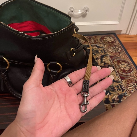 Dooney and Bourke genuine leather purse - Picture 13 of 14